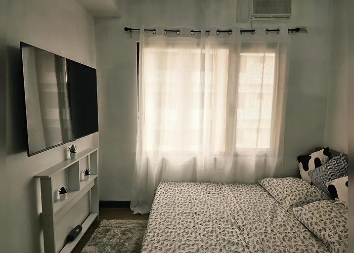 Apartamento Paseo Unit In Pinas - Sleeps 2 Adults&2 Children Manila
