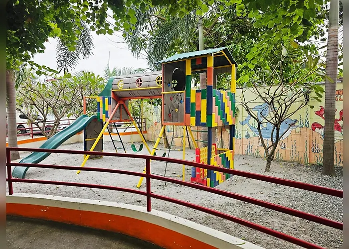 Paseo Unit In Pinas - Sleeps 2 Adults&2 Children